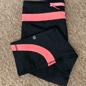 Lululemon cropped leggings